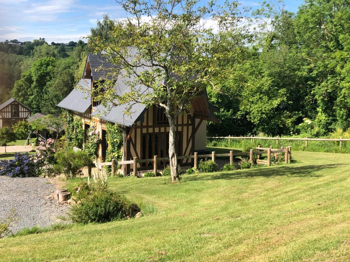 Le Petit Orchard *